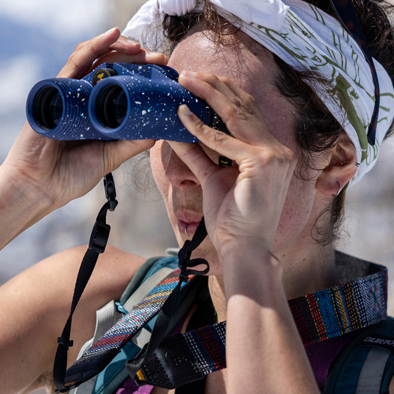 Load image into Gallery viewer, Nocs Provisions Standard Issue 10×25 Binoculars 7