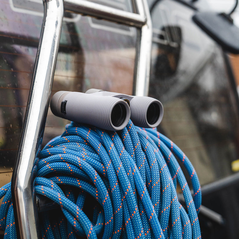 Load image into Gallery viewer, Nocs Provisions Field Issue 8×32 Waterproof Binoculars - Deep Slate 7