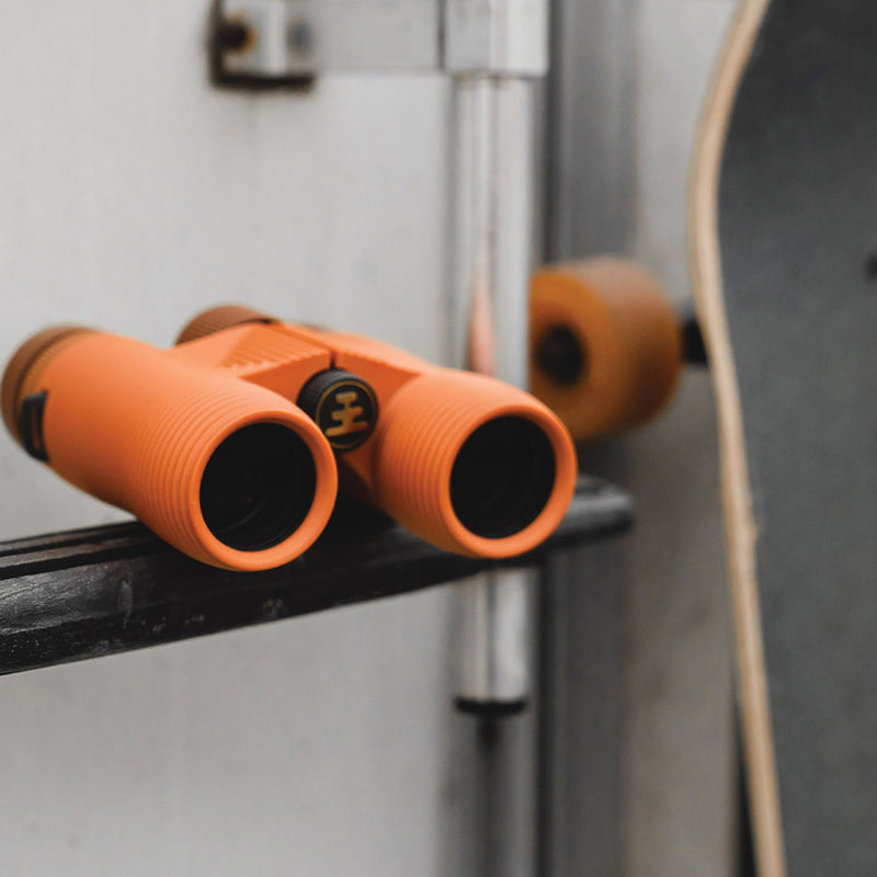 Load image into Gallery viewer, Nocs Provisions Field Issue 10×32 Waterproof Binoculars