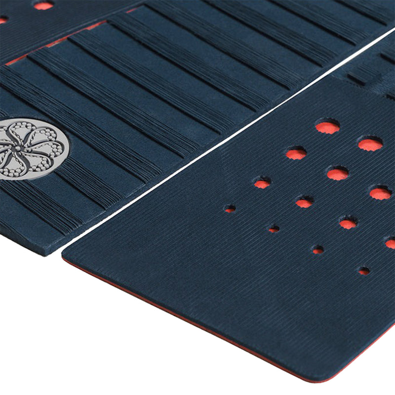 Load image into Gallery viewer, Octopus Dion Agius IV 3-Piece Traction Pad