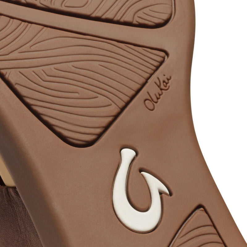 Load image into Gallery viewer, OluKai Women's Ho‘ōpio Mele Sandals