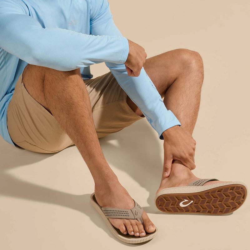 Load image into Gallery viewer, OluKai Ulele Sandals