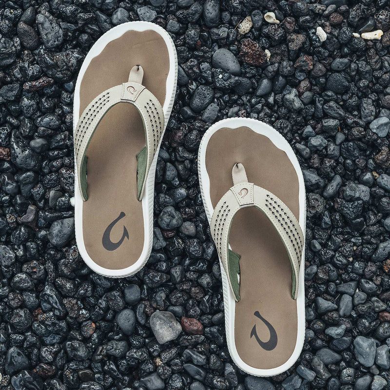 Load image into Gallery viewer, OluKai Ulele Sandals