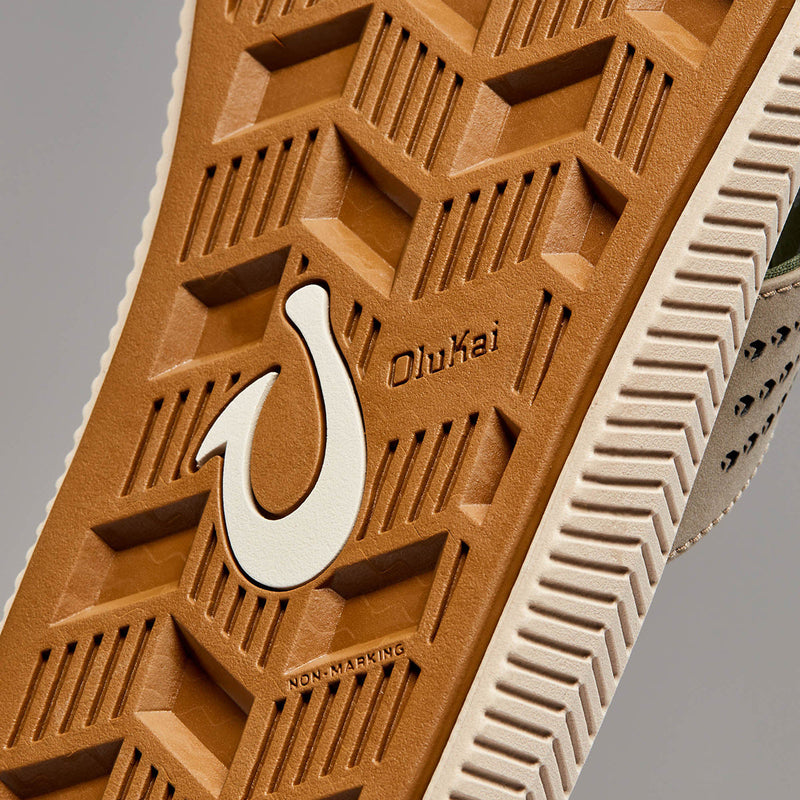 Load image into Gallery viewer, OluKai Ulele Sandals