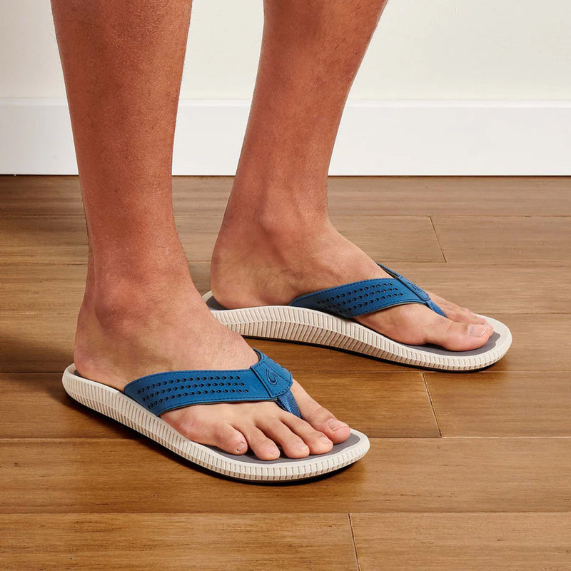 Load image into Gallery viewer, OluKai Ulele Sandals
