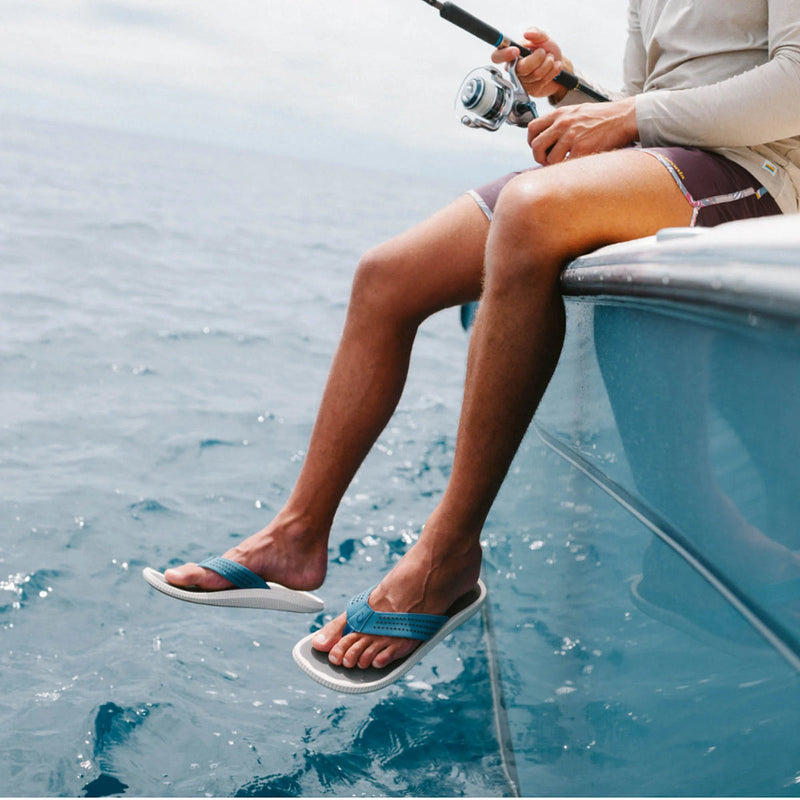 Load image into Gallery viewer, OluKai Ulele Sandals