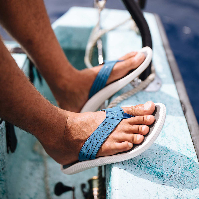 Load image into Gallery viewer, OluKai Ulele Sandals