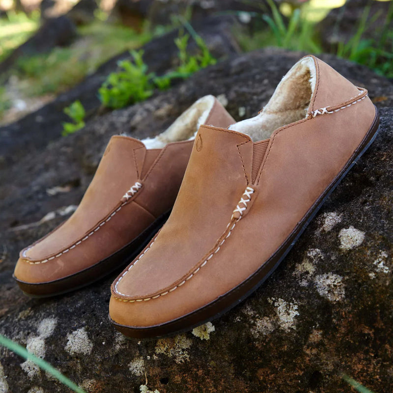 Load image into Gallery viewer, OluKai Moloā Slippers