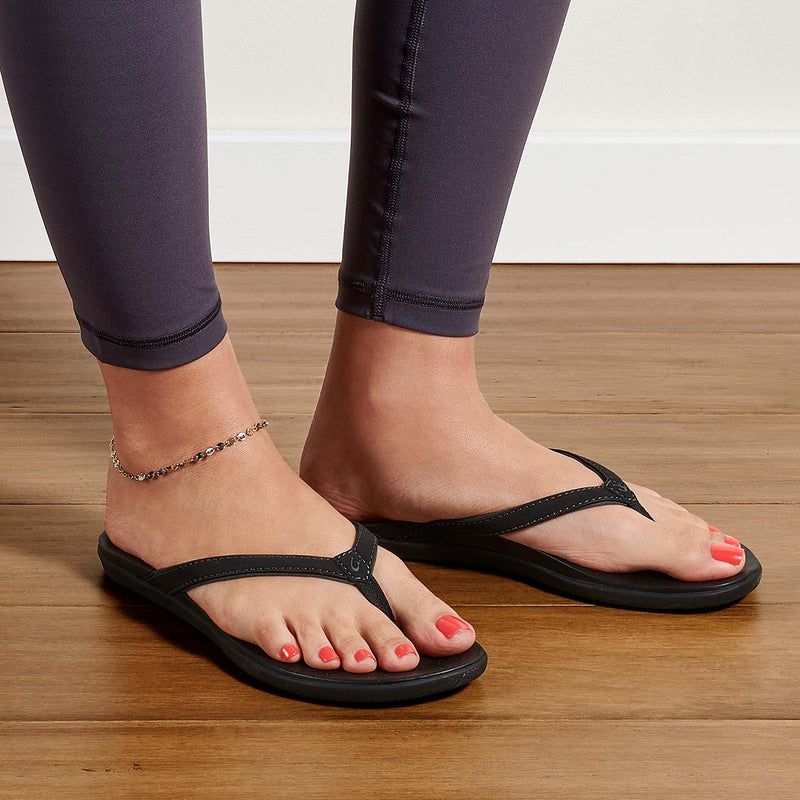 Load image into Gallery viewer, OluKai Women's Ho‘ōpio Classic Beach Sandals