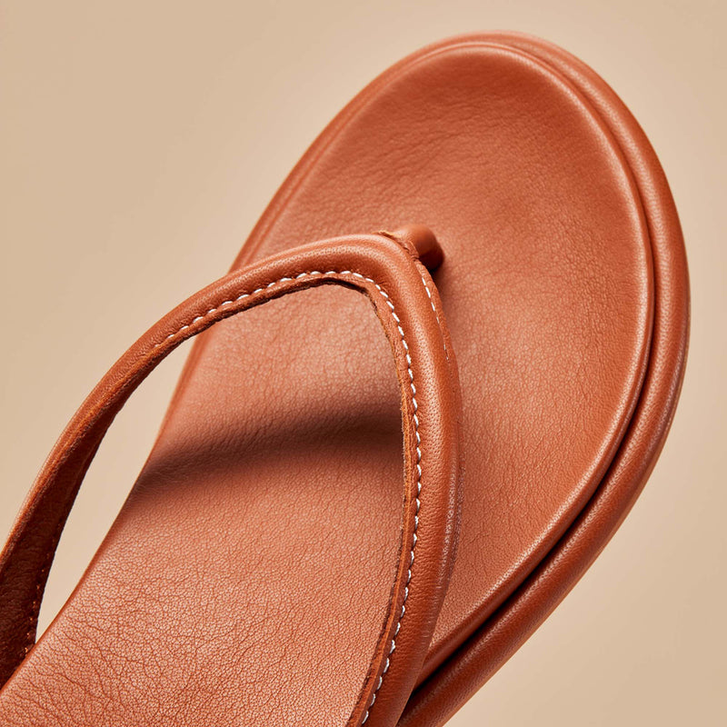 Load image into Gallery viewer, OluKai Women's Tiare Leather Beach Sandals