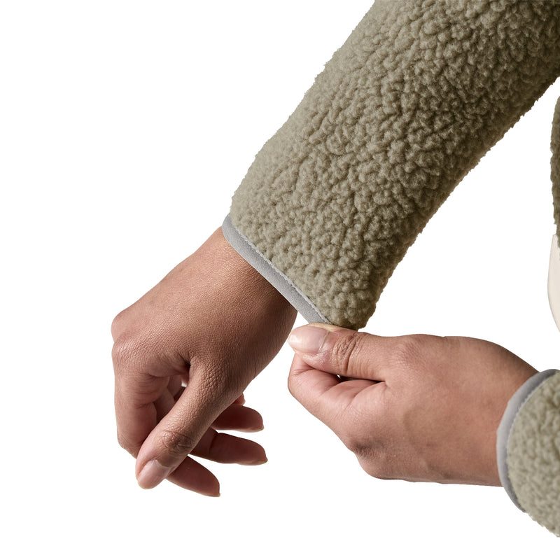 Load image into Gallery viewer, Patagonia Women's Retro Pile Fleece Marsupial Half-Zip Sweatshirt