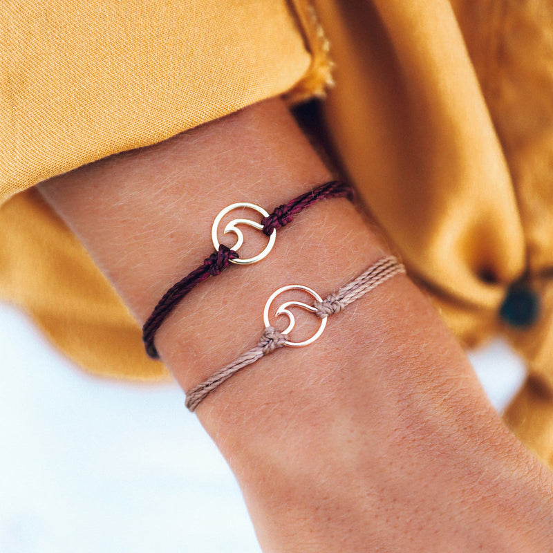 Load image into Gallery viewer, Pura Vida Women's Gold Wave Bracelet