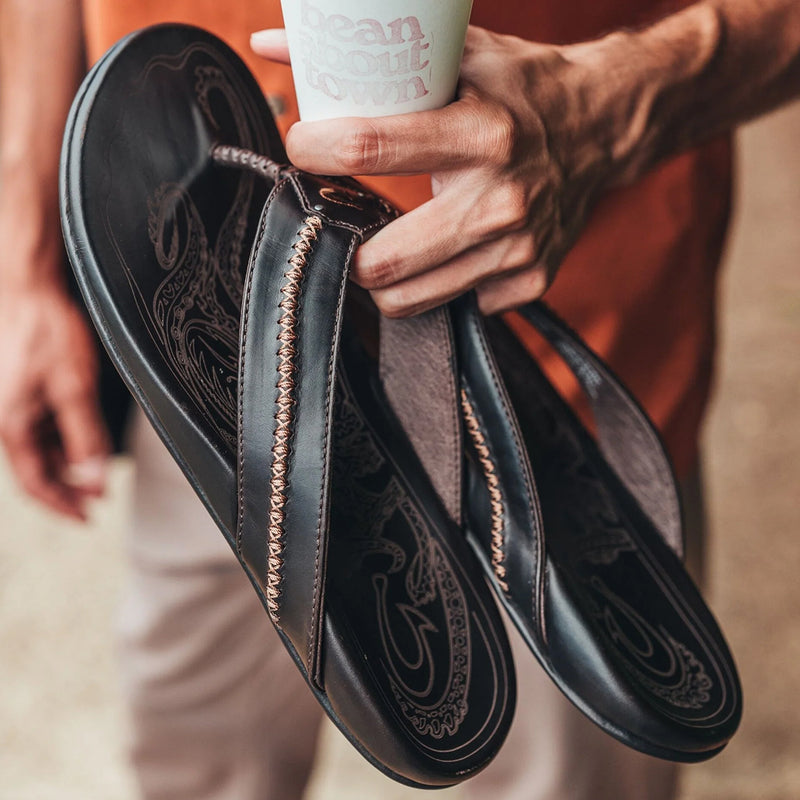 Load image into Gallery viewer, OluKai Mea Ola Sandals