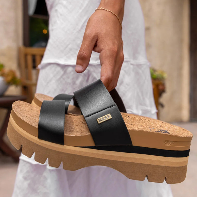 Load image into Gallery viewer, REEF Women's Cushion Vista Higher Platform Sandals