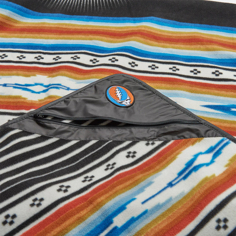 Load image into Gallery viewer, Slowtide Frisco Camp Blanket 2