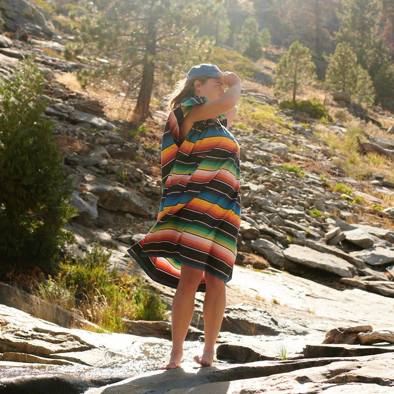 Load image into Gallery viewer, Slowtide Classical Joaquin Quick-Dry Hooded Changing Poncho 7