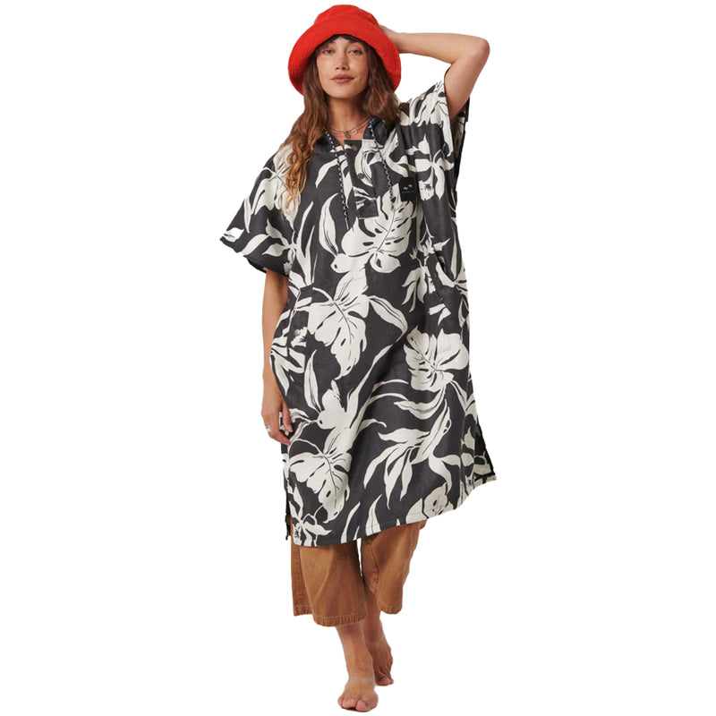 Load image into Gallery viewer, Slowtide Hauke Quick-Dry Hooded Changing Poncho