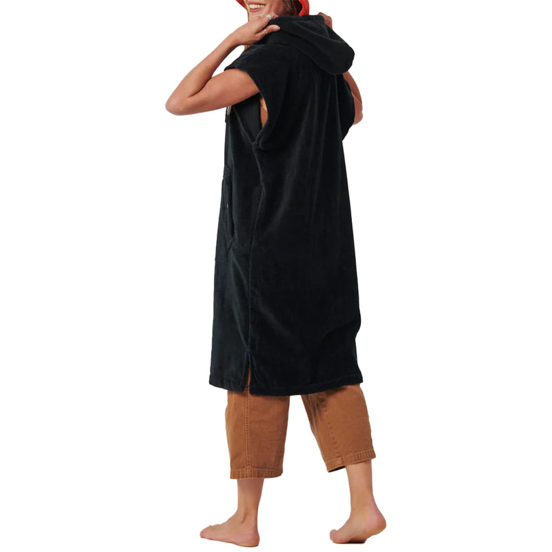 Load image into Gallery viewer, Slowtide The Digs Hooded Changing Poncho
