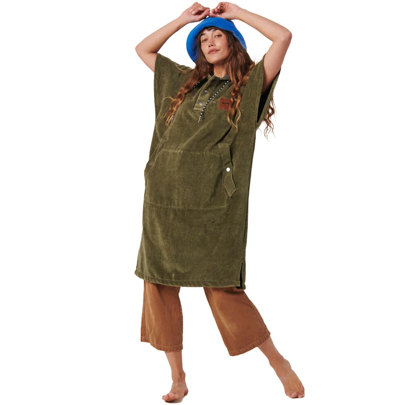 Load image into Gallery viewer, Slowtide The Digs Hooded Changing Poncho
