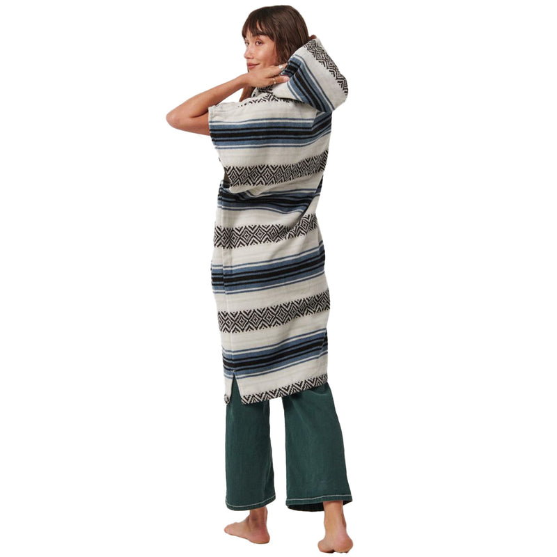 Load image into Gallery viewer, Slowtide Oso Hooded Changing Poncho 8