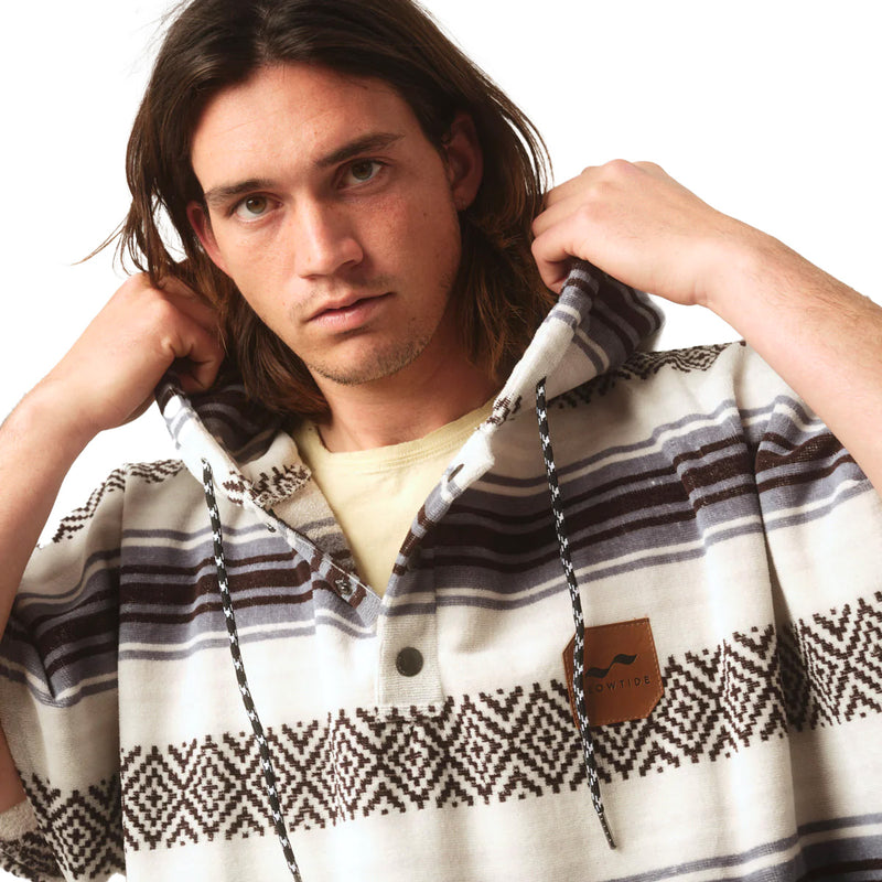 Load image into Gallery viewer, Slowtide Oso Hooded Changing Poncho 3