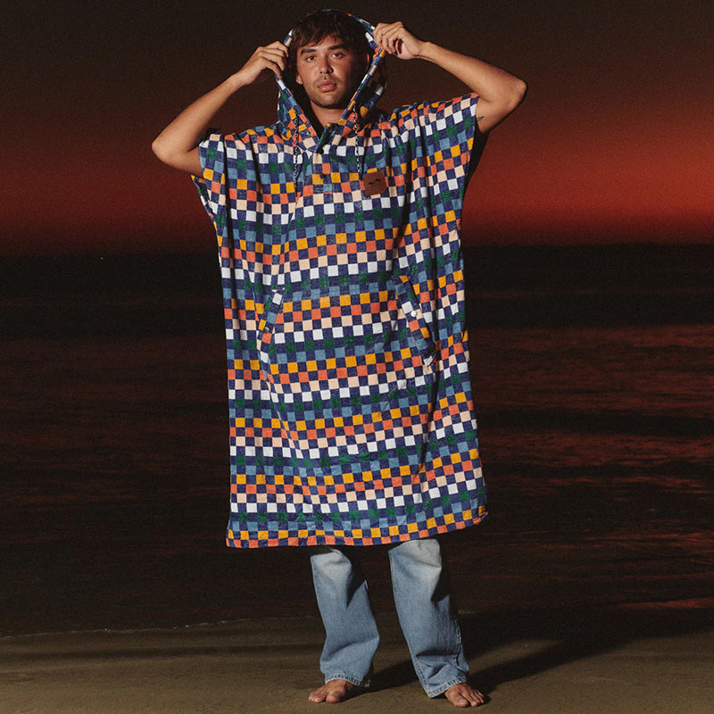 Load image into Gallery viewer, Slowtide Sundown Hooded Changing Poncho