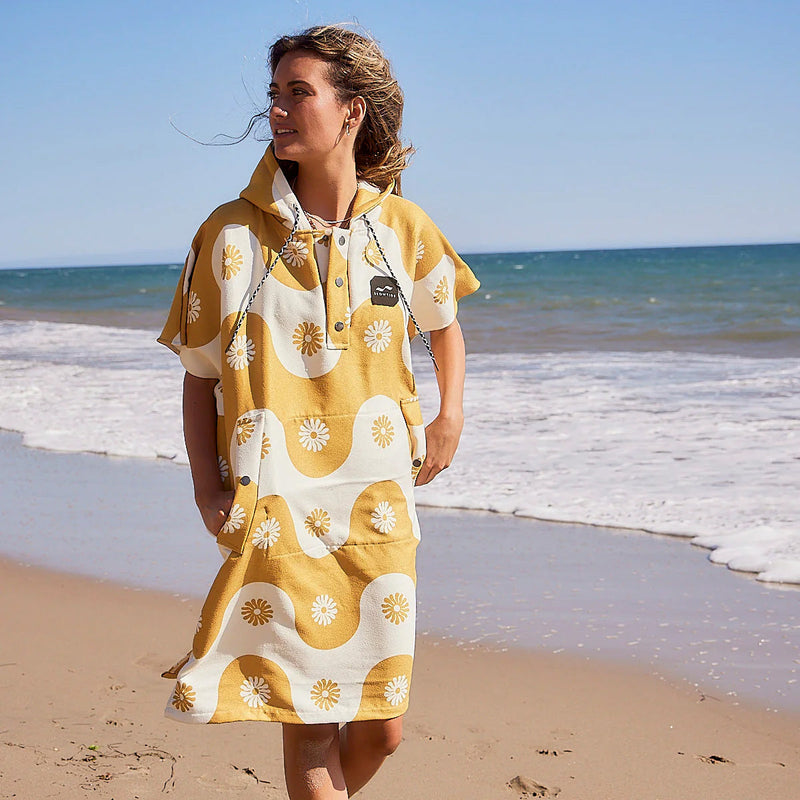 Load image into Gallery viewer, Slowtide Botanical Waves Performance Quick-Dry Hooded Changing Poncho