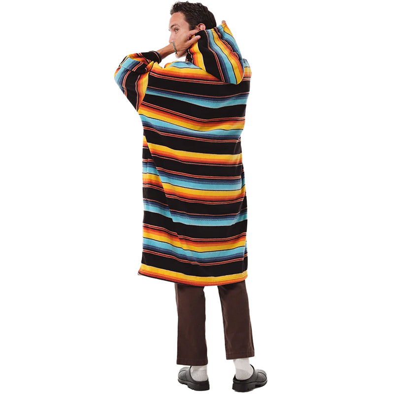 Load image into Gallery viewer, Slowtide El Cap Chilling Fleece Hooded Changing Poncho