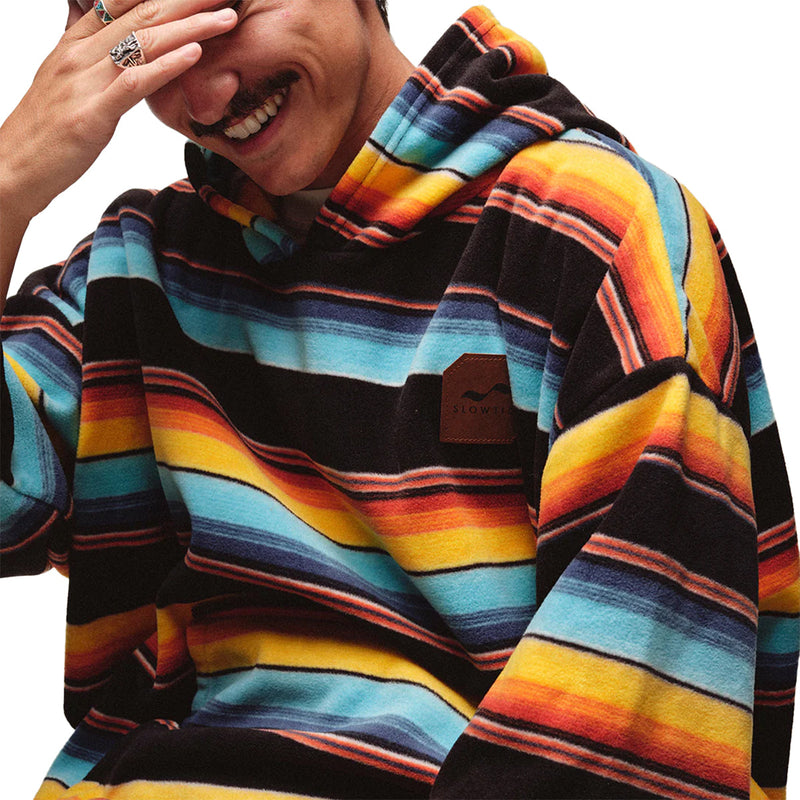 Load image into Gallery viewer, Slowtide El Cap Chilling Fleece Hooded Changing Poncho