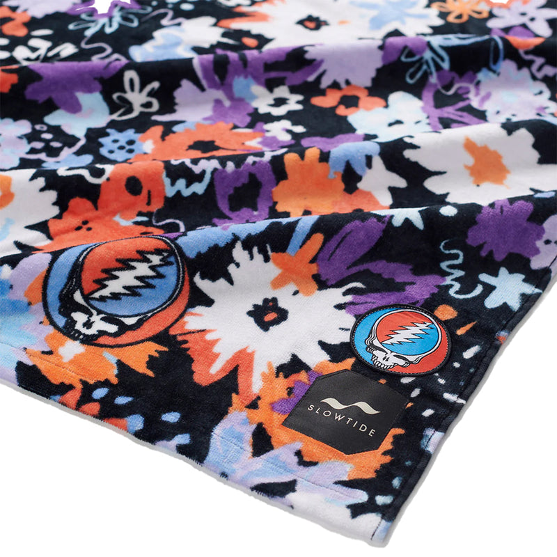 Load image into Gallery viewer, Slowtide Dead Flowers Beach Towel