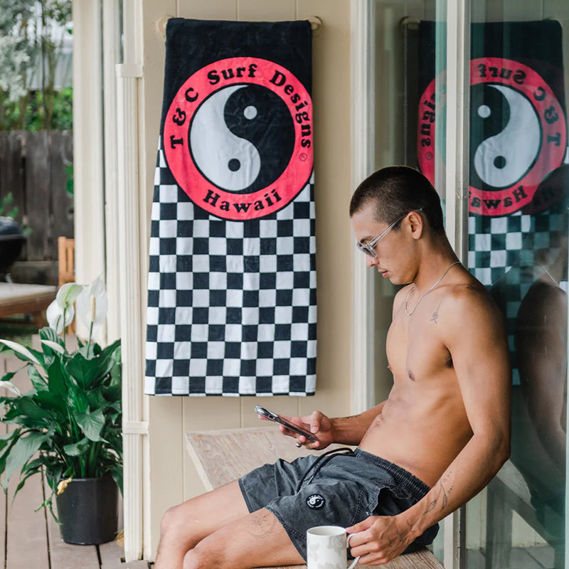 Load image into Gallery viewer, Slowtide Country Classic Beach Towel