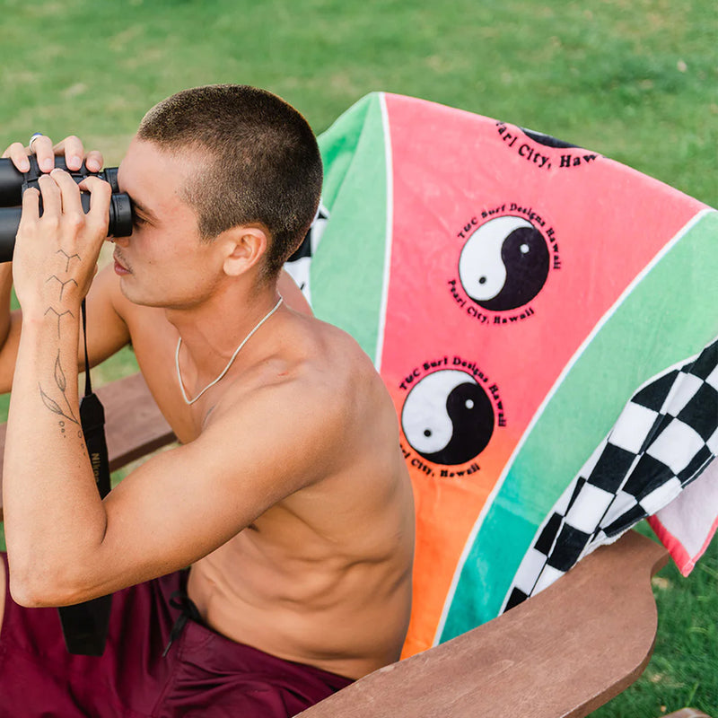 Load image into Gallery viewer, Slowtide Town & Country Beach Towel