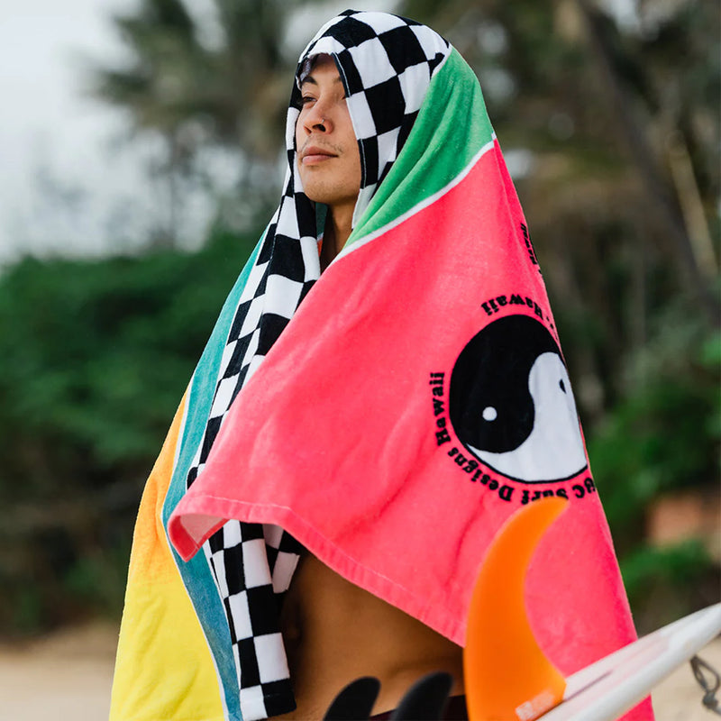 Load image into Gallery viewer, Slowtide Town & Country Beach Towel