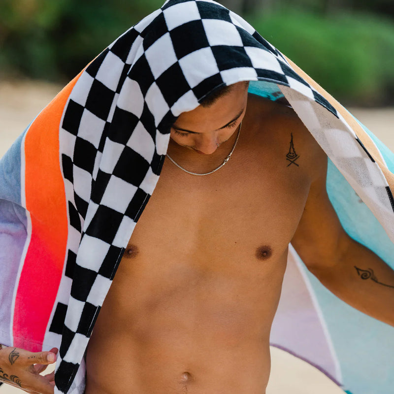 Load image into Gallery viewer, Slowtide Town & Country Beach Towel