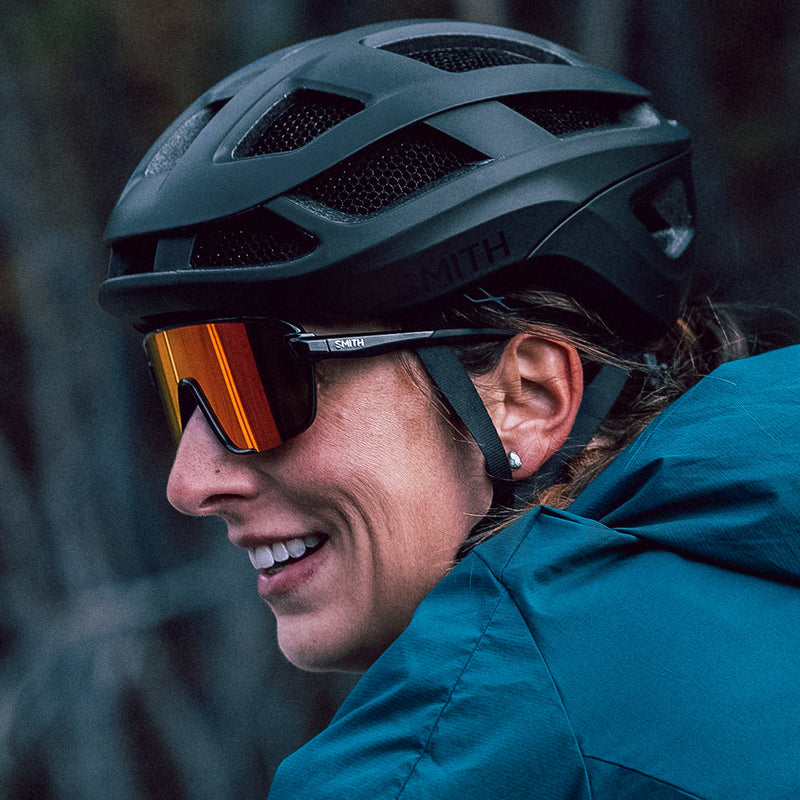 Load image into Gallery viewer, Smith Women's Bobcat Sunglasses - Black/ChromaPop Red Mirror