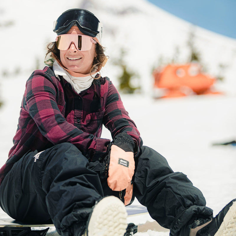 Load image into Gallery viewer, Smith Women's Bobcat B4BC Sunglasses - B4BC Chalk Rose/ChromaPop Rose Gold Mirror