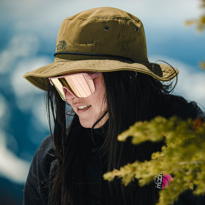 Load image into Gallery viewer, Smith Women's Bobcat B4BC Sunglasses - B4BC Chalk Rose/ChromaPop Rose Gold Mirror