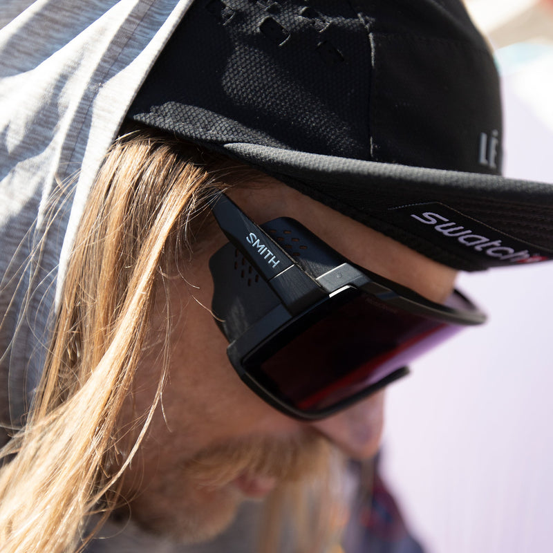 Load image into Gallery viewer, Smith Pursuit Sunglasses - Matte Black/ChromaPop Glacier Photochromic Copper Blue Mirror