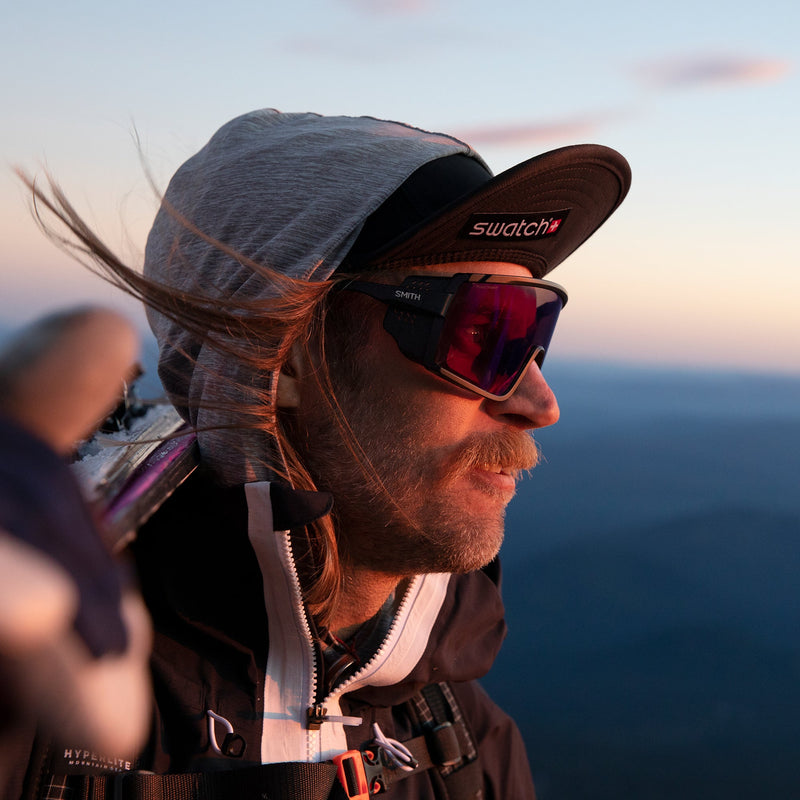 Load image into Gallery viewer, Smith Pursuit Sunglasses - Matte Black/ChromaPop Glacier Photochromic Copper Blue Mirror