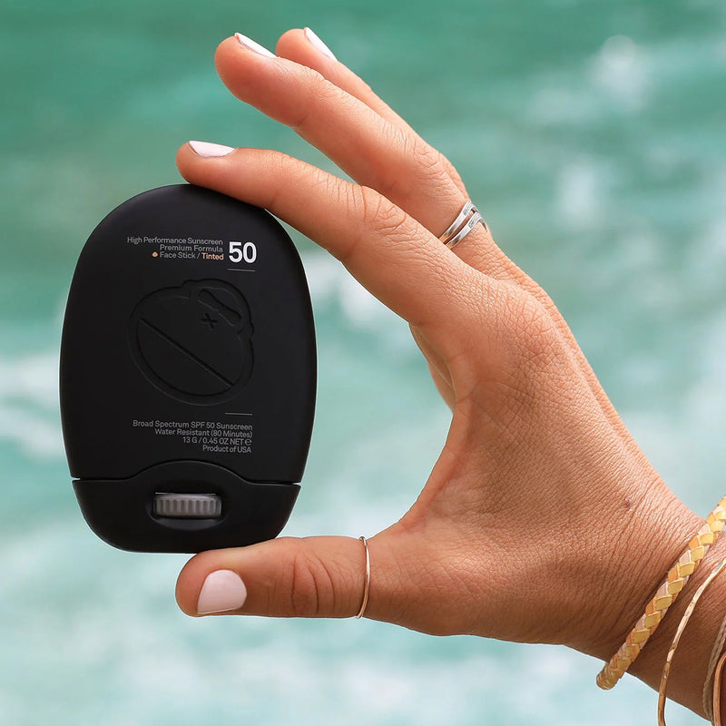 Load image into Gallery viewer, Sun Bum Signature Tinted Sunscreen Face Stick - SPF 50