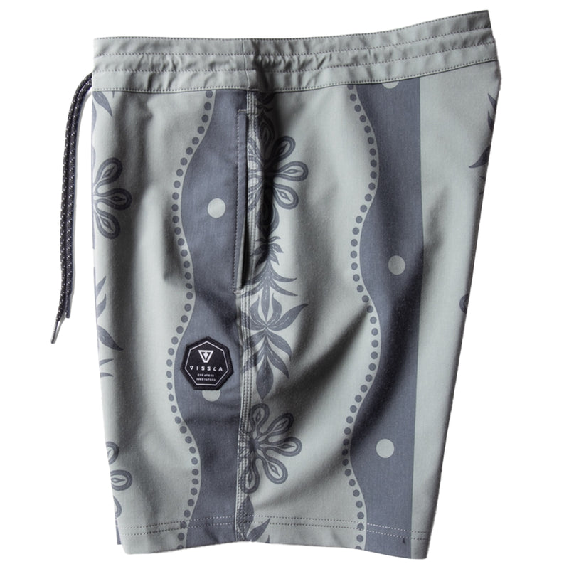 Load image into Gallery viewer, Vissla Medewi 17.5" Boardshorts