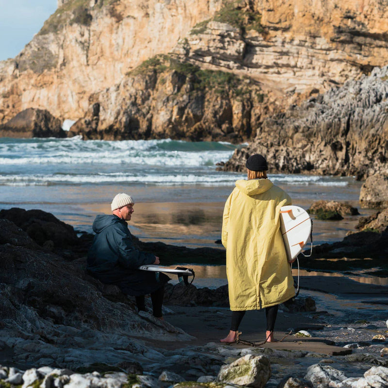 Load image into Gallery viewer, Voited Robe Drycoat Hooded Changing Poncho