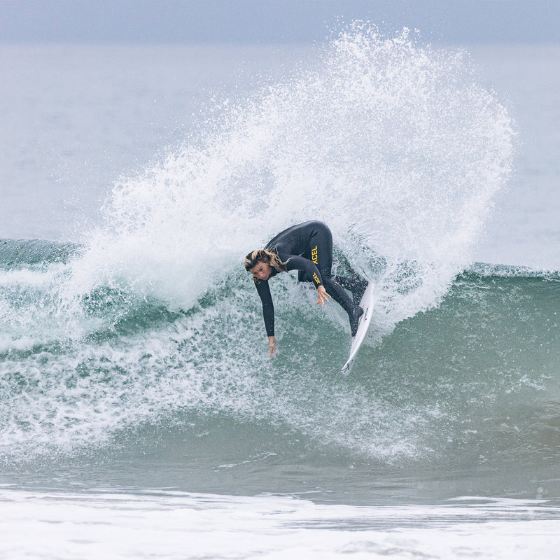 Load image into Gallery viewer, Xcel Women's Comp X 3/2 Chest-Zip Wetsuit