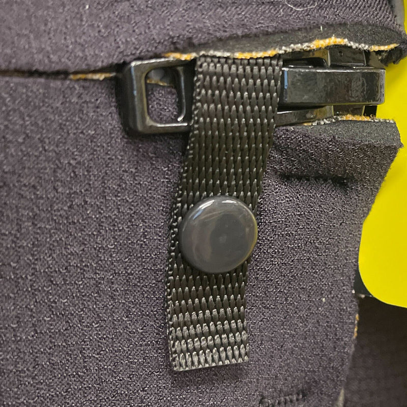 Load image into Gallery viewer, Xcel Women's Comp X 5.5/4.5 Hooded Chest-Zip Wetsuit