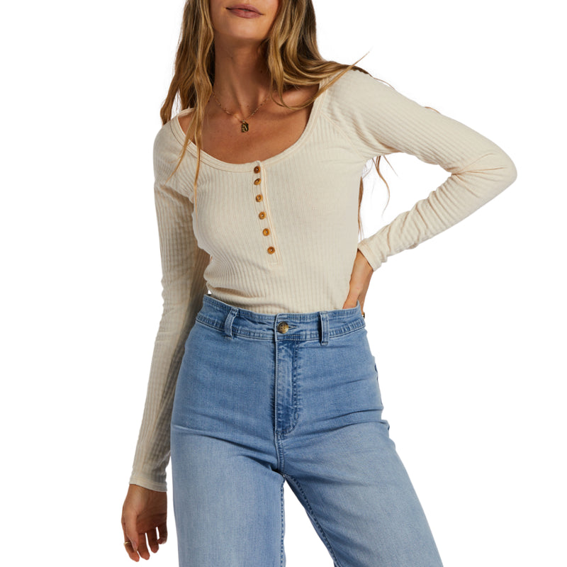 Load image into Gallery viewer, Billabong Women&#39;s Call Me Rib Knit Long Sleeve Top
