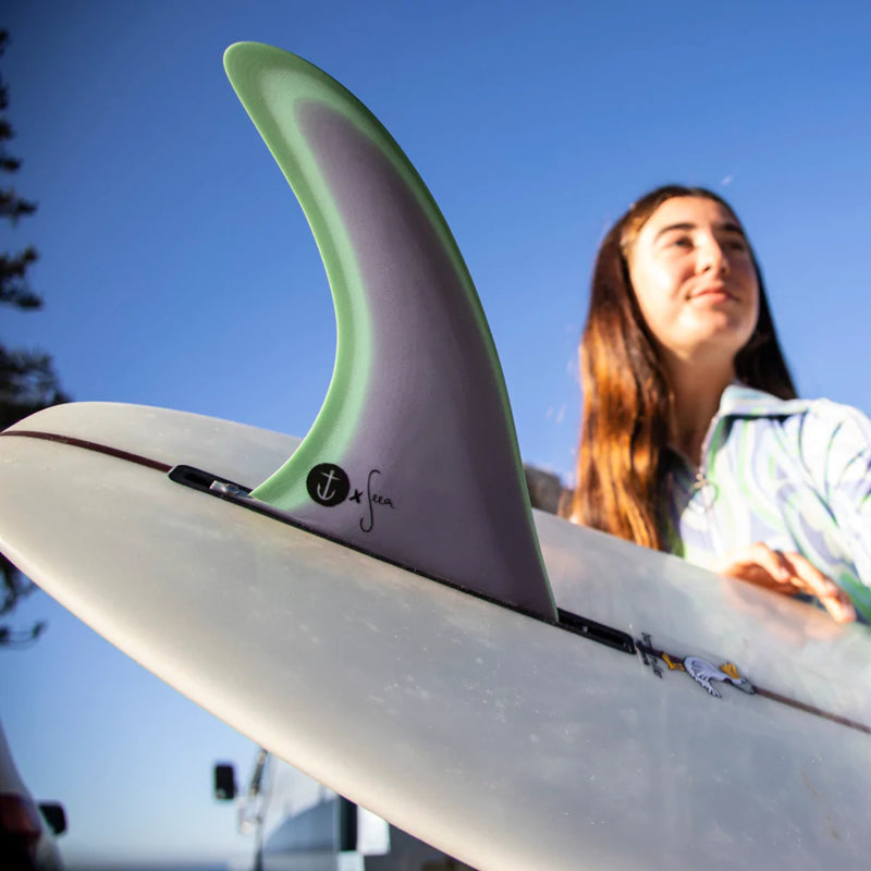 Load image into Gallery viewer, Captain Fin Co. The Seea Raked Single Fin