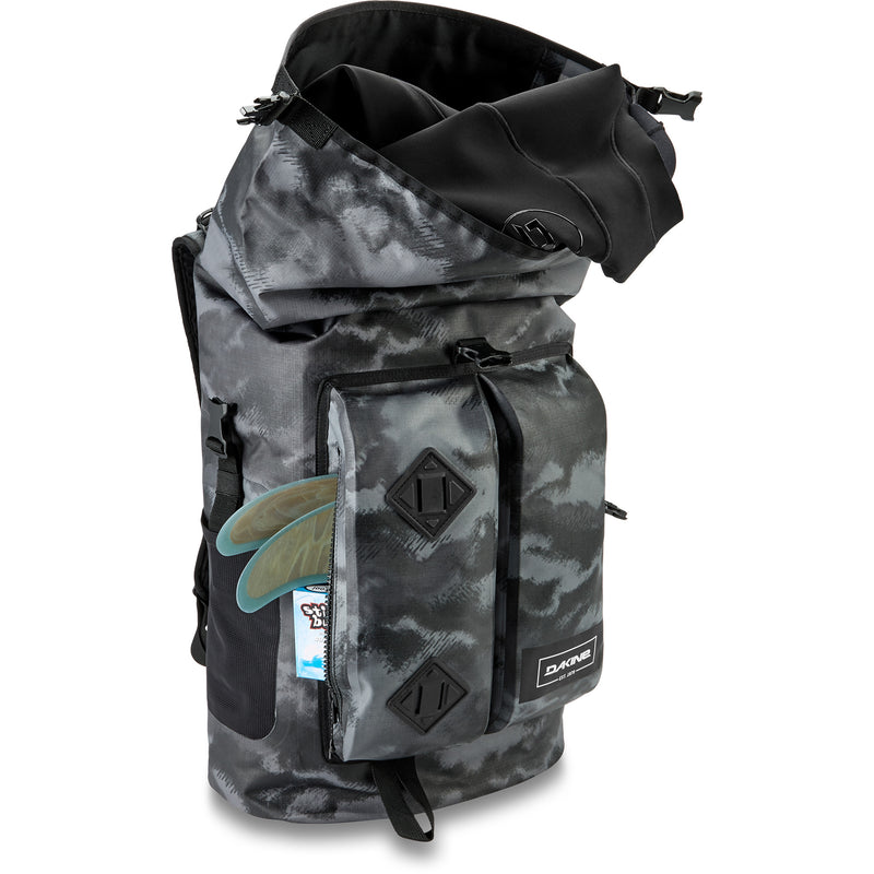 Load image into Gallery viewer, Dakine Cyclone II Dry Surf Pack Backpack - 36L