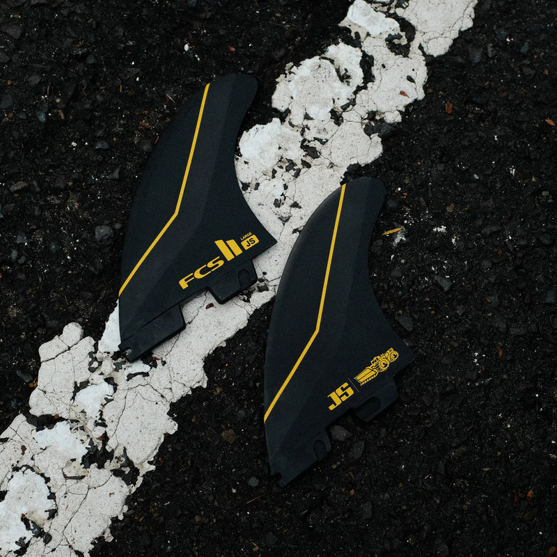 Load image into Gallery viewer, FCS II JS Industries PC Carbon Tri-Fin Set 4