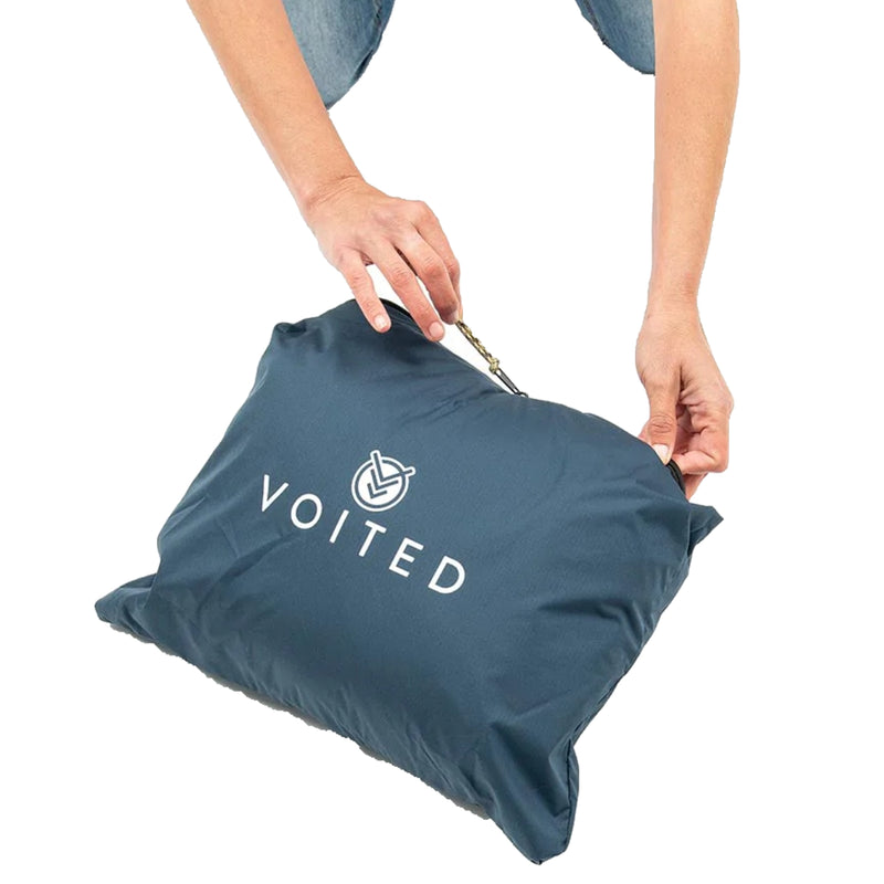 Load image into Gallery viewer, Isurus Voited CoLab Surf Hooded Changing Poncho 8