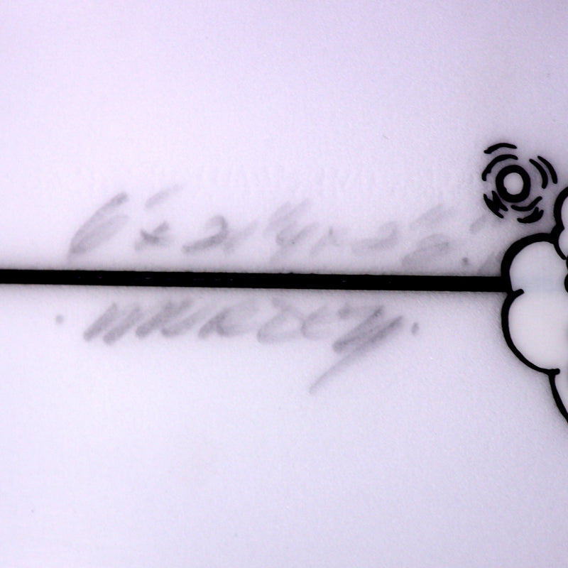 Load image into Gallery viewer, Murdey Fish 6'0 x 21 ¼ x 2 ½ Surfboard - Volan White